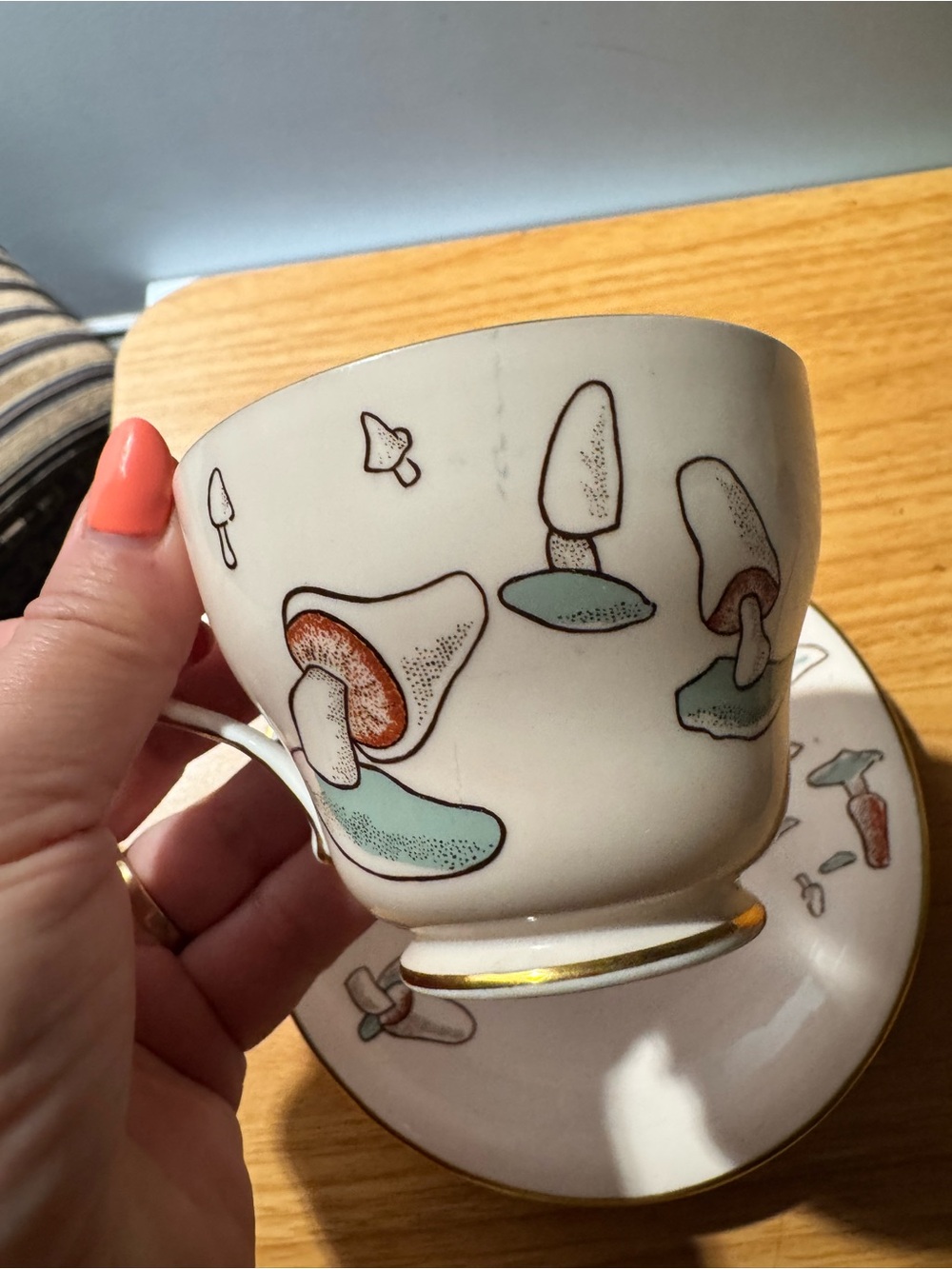 Rare Vintage Aynsley Pink Mushroom Teacup and Saucer MCM Girlguides Brownies - Picture 3 of 10